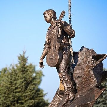 Пригоди харківських пам'ятників